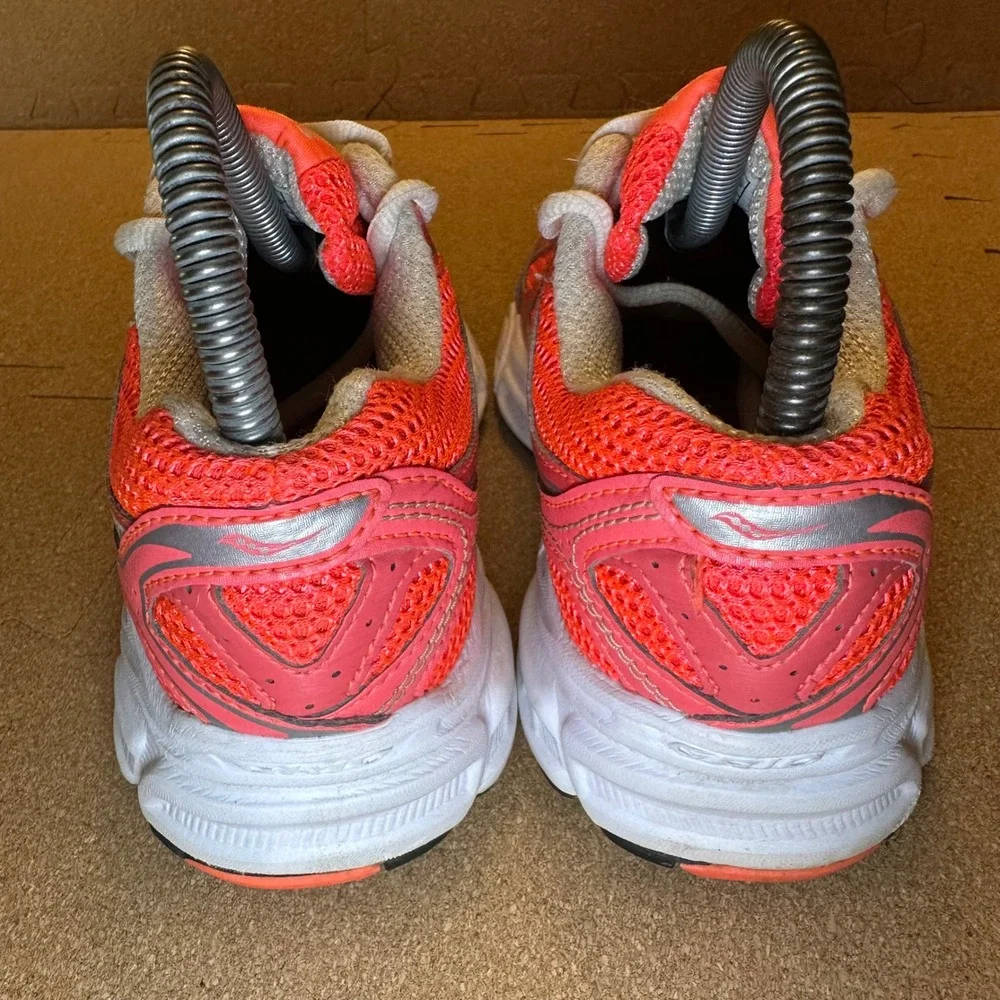 Saucony Cohesion 7 Womens Sz 6 Running Shoes Pink Silver Mesh Sneakers S15181-31